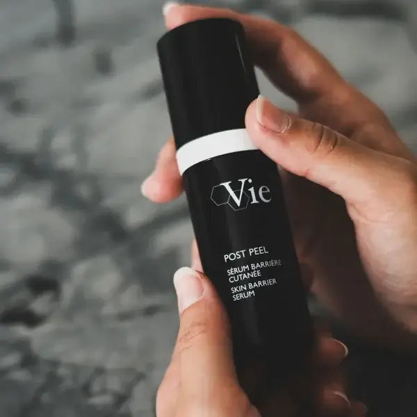 Vie Collection - POST PEEL Sérum Hydratant Booster de NMF -